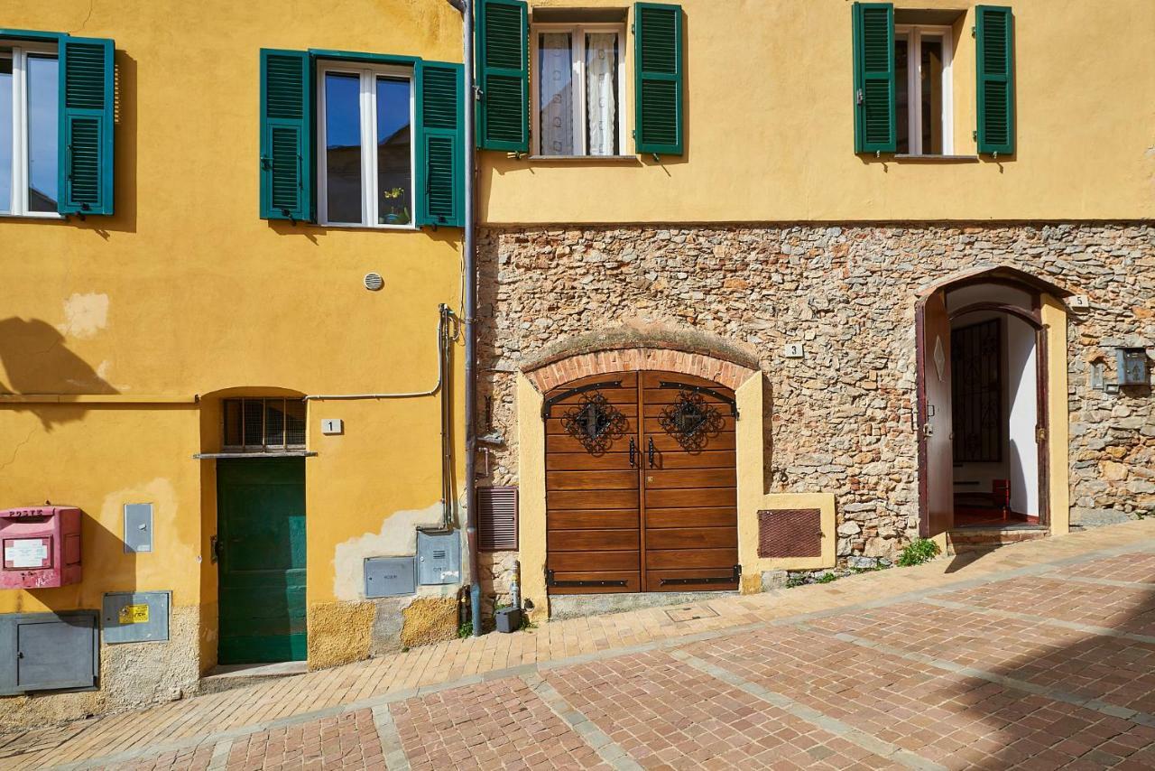 Acasadigiuly Villa Ceriale Exterior photo